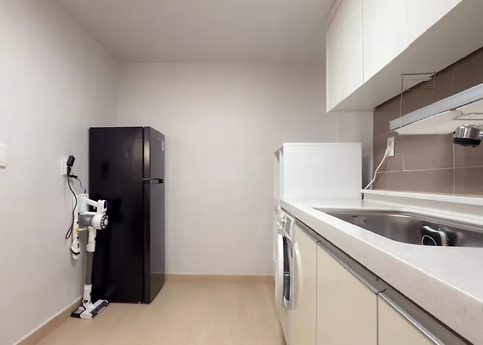 Ddp Prime Triple Metro Access, Shopping Paradise, Scenic Park View Villa