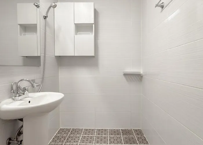 Ddp Prime Triple Metro Access, Shopping Paradise, Scenic Park View Villa *