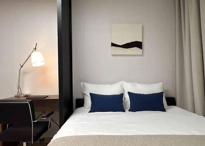 Ddp Prime Triple Metro Access, Shopping Paradise, Scenic Park View Villa Seúl