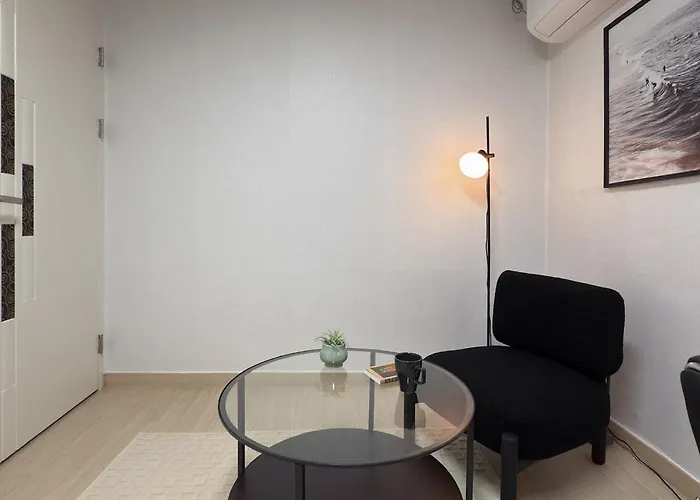 Villa Ddp Prime Triple Metro Access, Shopping Paradise, Scenic Park View