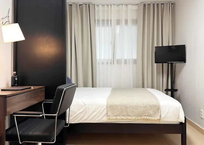 Ddp Prime Triple Metro Access, Shopping Paradise, Scenic Park View Seúl